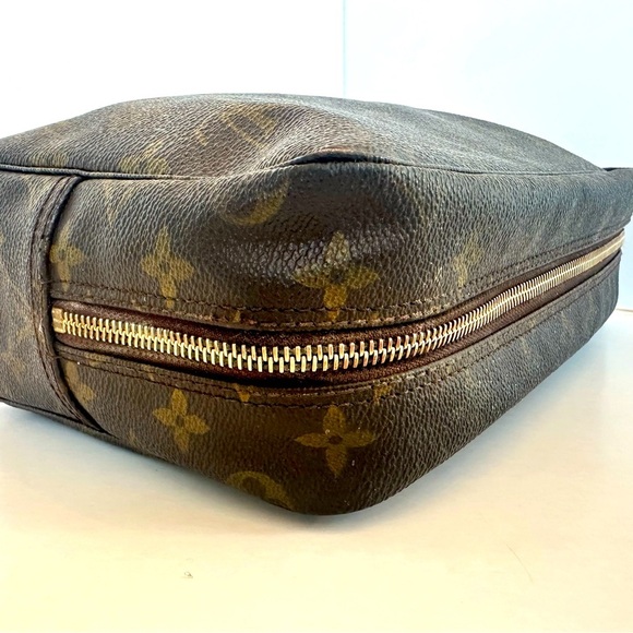 ✨ Vintage Louis Vuitton Monogram Trousse Toilette 28 Cosmetic Bag - Picture 8 of 17